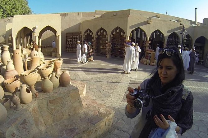 11 Days Tour Muscat and Salalah - Day 5: Nizwa’s early market and Misfat al Abriyyin