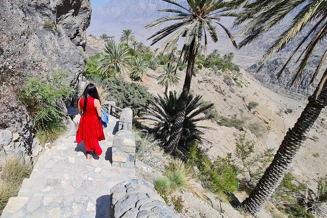2 Days 1 Night Wakan Private Tour - Nakhal Fort and its date-palm setting