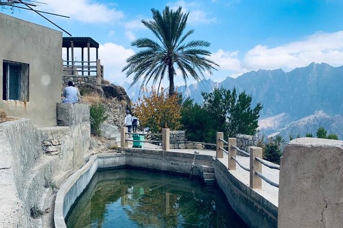 2 Days 1 Night Wakan Private Tour - Rustaq Souq and local shopping