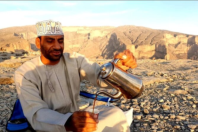 2 days and 1 night Private tour to Jebel Shams/Nizwa - Muscat - Why the private 4WD matters on Oman’s mountain roads