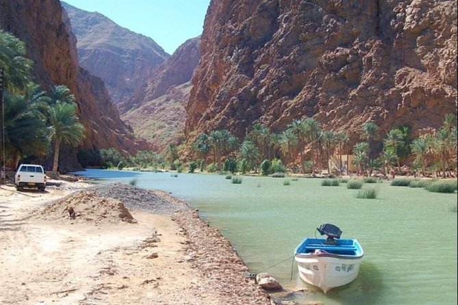 2 Days Tour TOUR FATIMA - Wadi Shab: the trip’s biggest physical reward