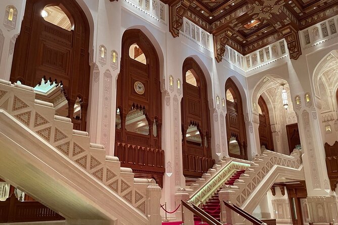4-Hour Muscat City Tour Afternoon Till Evening - Qurum Beach and the Shatti Al-Qurum road