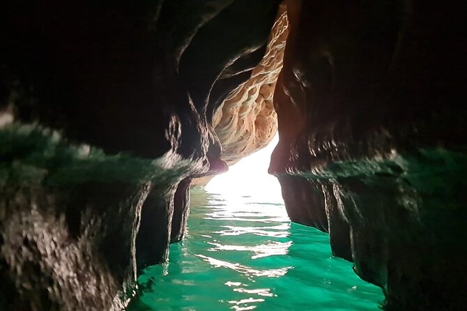 5 Days - 4 Nights Private Roundtrip Tours - Fatimah Tours - Day 5: Oman’s Grand Canyon and two historic forts