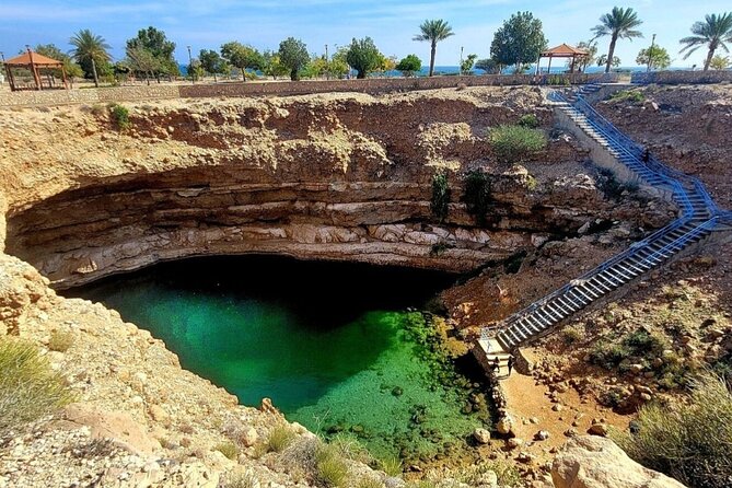 5 Days 4 Nights Shared Tour in Oman - Day 4: Sunrise, Jebel Akhdar, and arrival in Nizwa