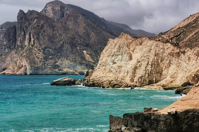 8 Hours of Salalah Best: East & West Private Tour - The guide can shape the day