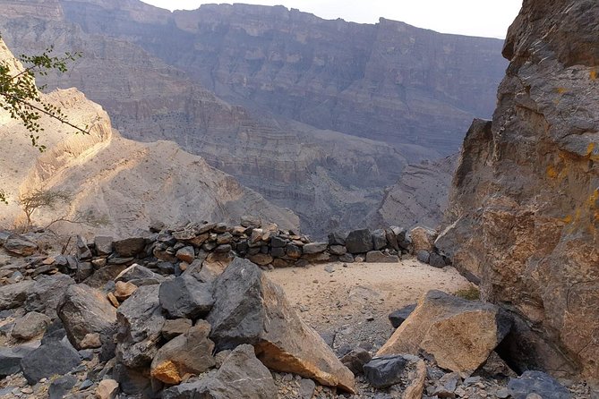 Balcony Walk of Jebal Shams (Highest Peak of Oman) - Walking the Balcony Trail Above Wadi Ghul