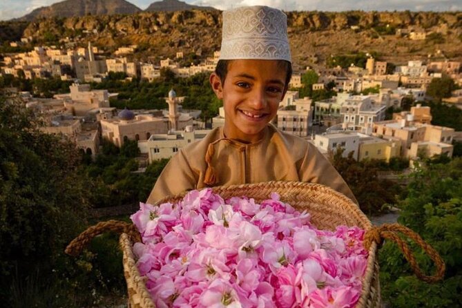 Damascus Roses - Discover the secrets of Al Jabal Al Akhdhar - Ancient fossils and the wider mountain setting
