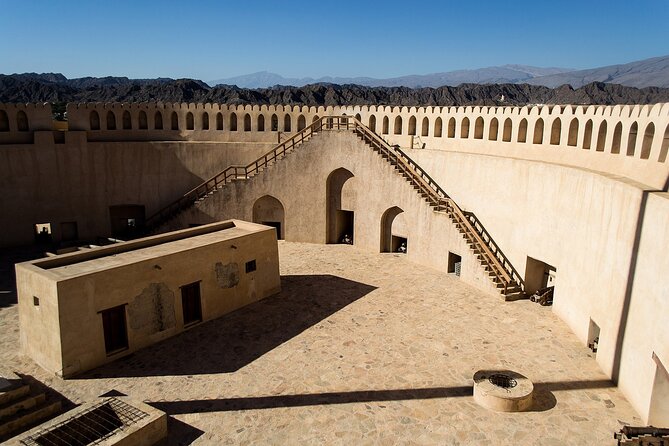 Day Tour to the Enchanting Forts of Nizwa - Tanuf and Bahla, where old settlements meet pottery