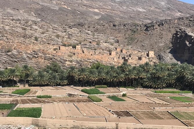 Day Trip to Jabal Shams (Grand Canyon of Oman) Wadi Nakhar, Misfat Al Abriyeen - Wadi Nakhar and the work of erosion