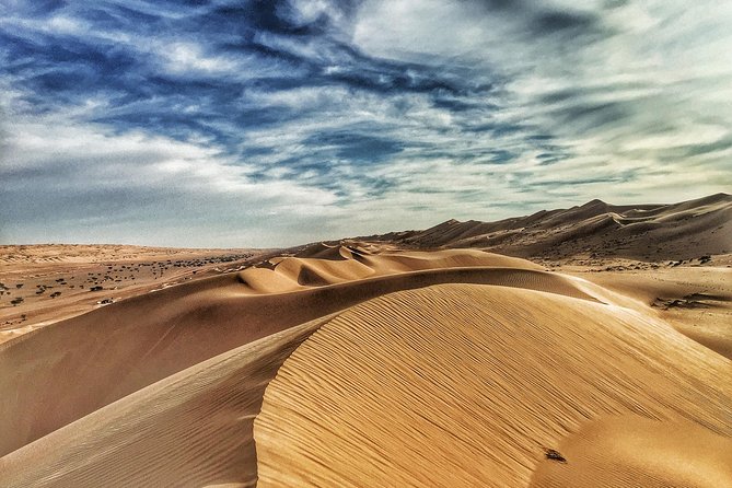 Desert Experience: Wahiba Sands & Wadi Bani Khalid Full-Day Tour - Bedouin life, coffee, dates, and realistic expectations