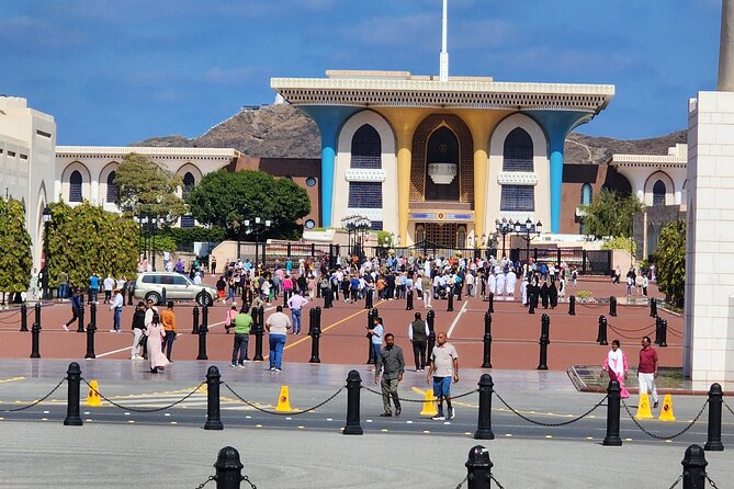 Discover Muscat - Museum time: clarify which collection you will see