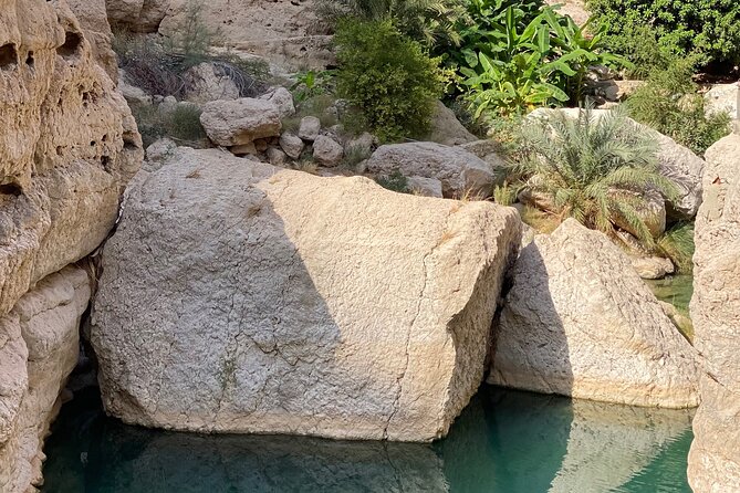 Discover Wadi Shab by a Professional Omani Guide (private). - What the $295 group price really buys