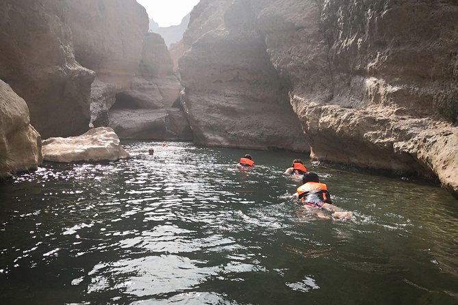 East Coast and Wadi Shab tour - Wadi Shab: the day’s main adventure