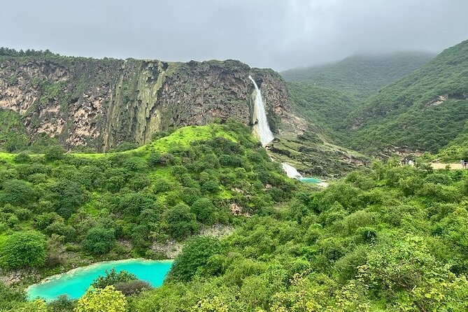East Salalah Mountain Safari - Teeq Cave and Tawi Ateer Sinkhole: the most unusual stop