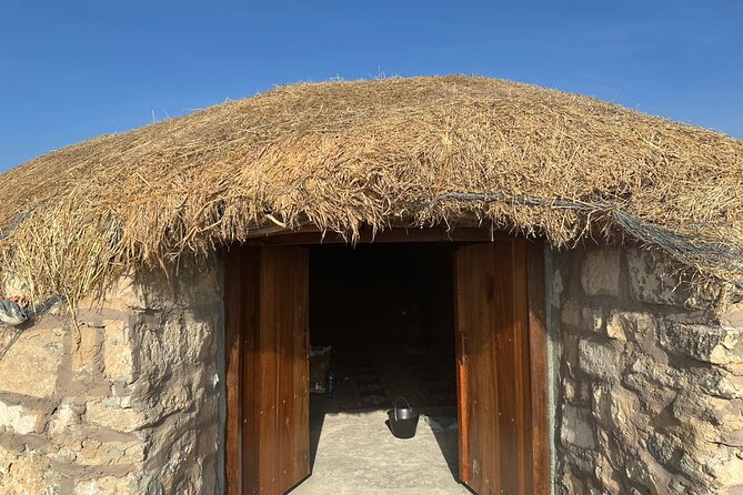 East Salalah tour Full day (private tour) - Teeq Cave and Tawi Ateer Sinkhole