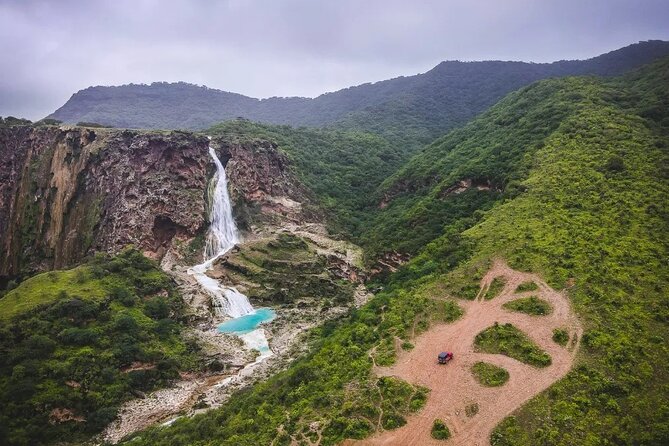 East & West Salalah Combination Tour - Darbat Waterfall, Mughsail - Samharam and the old frankincense port