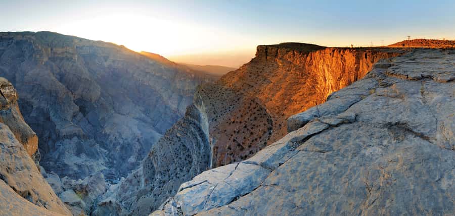 From Muscat: Nizwa & Al Hamra with Jebel Shams Night Stay - Leaving Muscat for Nizwa’s old center