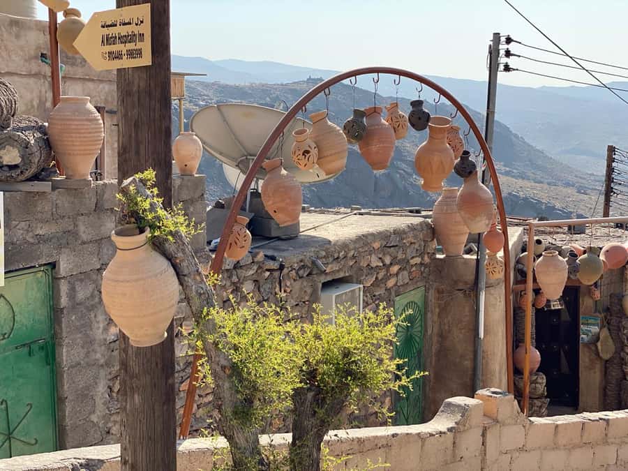 From Muscat: Nizwa & Al Hamra with Jebel Shams Night Stay - Climbing toward Jebel Shams