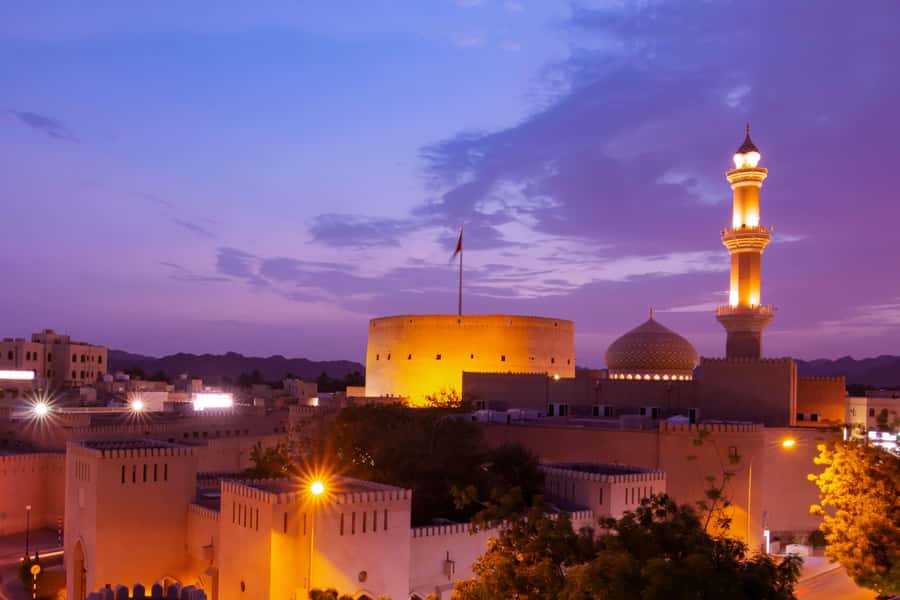 From Muscat: Nizwa Guided Tour with Optional Overnight Stay - What the $100 price really covers