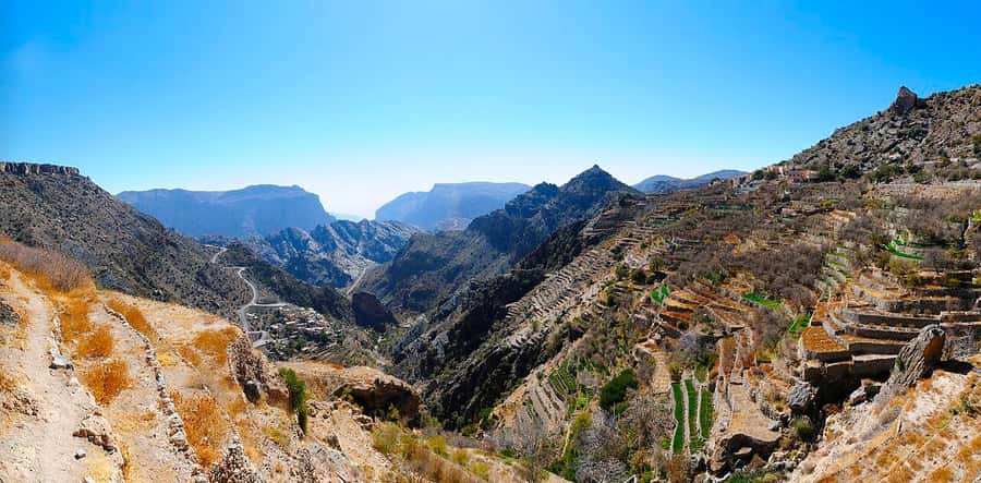 From Muscat : Nizwa & jabel alkhdar. Privat tour 4x4 - Starting from Muscat in a private 4x4