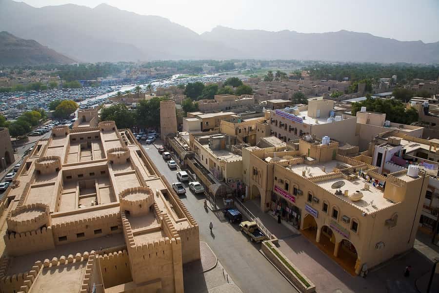 From Muscat: Private Nizwa and Jabel Akhdar-Shams with Lunch - Lunch at a local restaurant