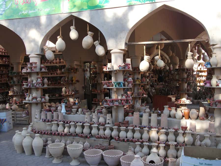 From Muscat: Private Nizwa and Jabel Akhdar-Shams with Lunch - The 105-minute road from Muscat