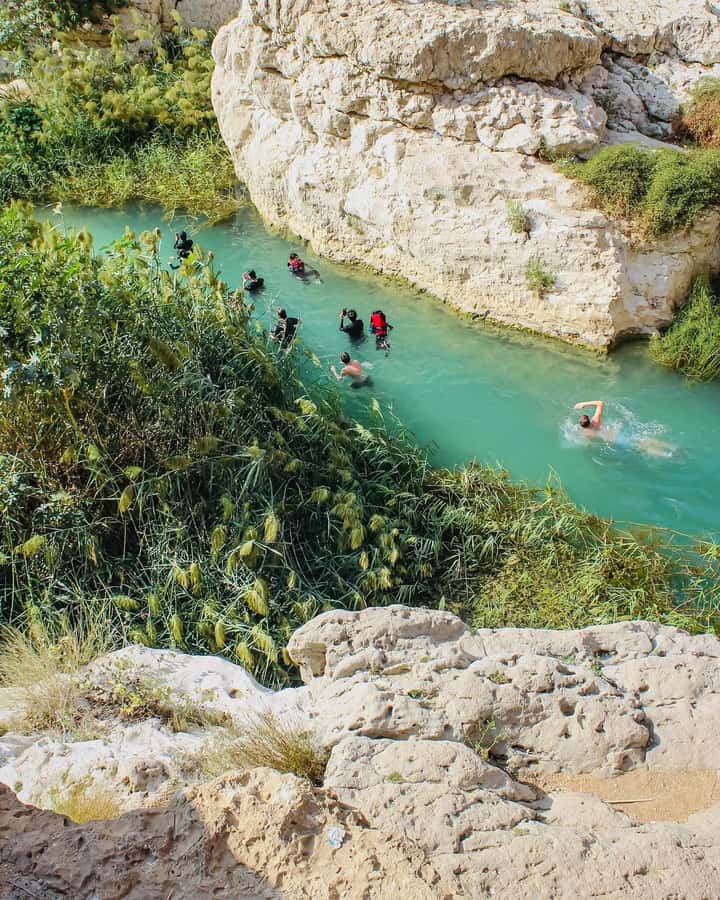 From Muscat:Private Wadi Shab and Bimmah SinkHole Tour - Swimming through the keyhole to the cave