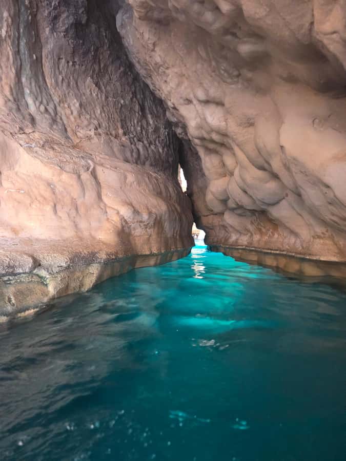 From Muscat: Wadi Shab Expedition - Bimmah Sinkhole in 45 minutes