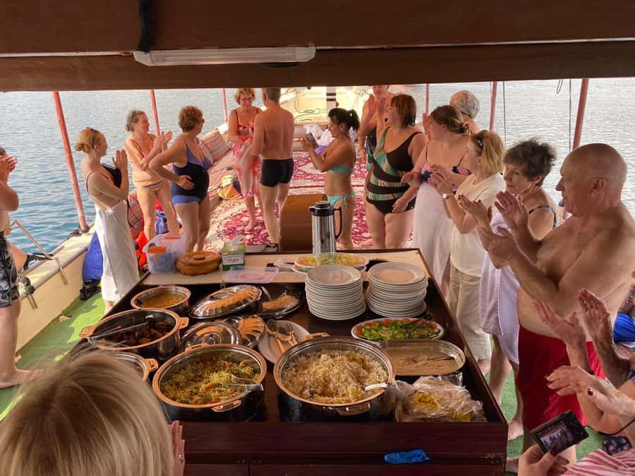 From UAE: Musandam Khasab Dolphin Watching Trip with Lunch - The trip in five useful facts