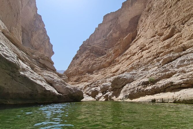 Full-Day Bimmah Sinkhole and Wadi Al Arbeieen Tour - How the private 4WD setup changes the day