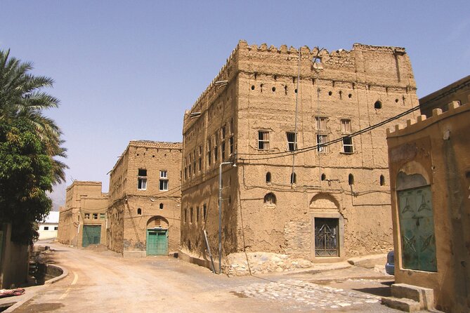 Full-Day Grand Canyon and Nizwa Tour by 4x4 - Leaving Muscat for Nizwa at 8:30am