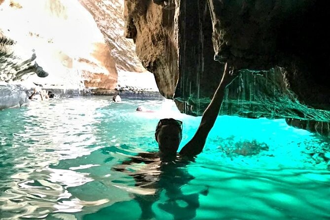 Full Day Group Tour to Wadi Shab Bimmah Sinkhole and Fins Beach - Why this Muscat day trip works so well