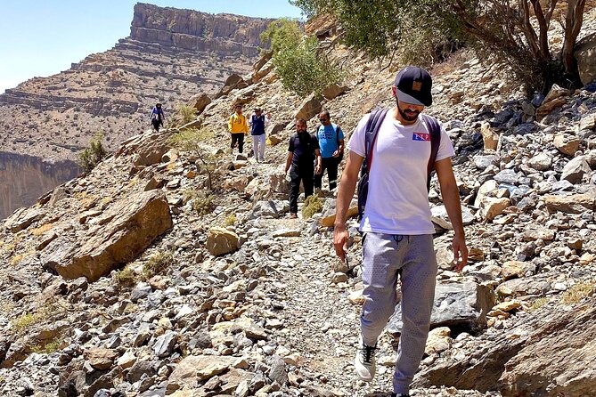 Full Day Guided Tour to Balcony Walk and Hidden Lake With Pickup Included - Wadi Ghul’s large-scale rock formations