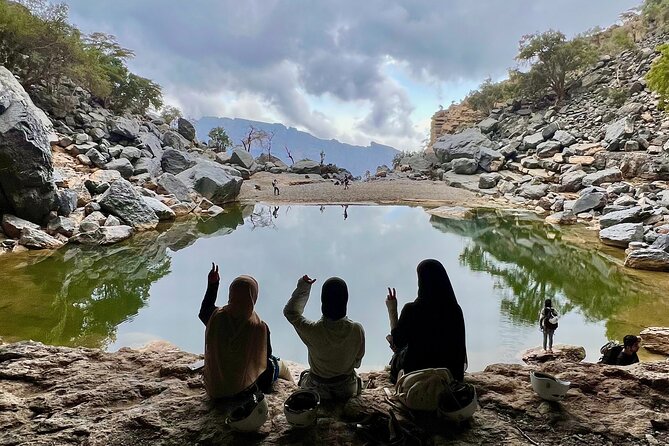 Full Day Guided Tour to Balcony Walk and Hidden Lake With Pickup Included - Is $265 a fair price?