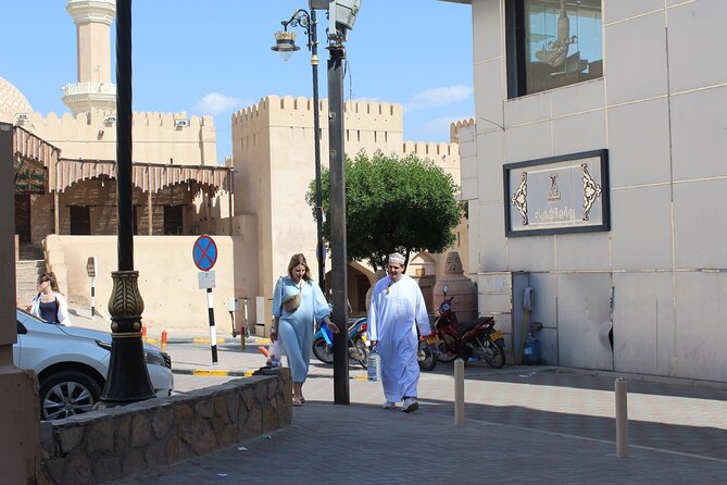 Full Day Nizwa & Jebel Akhdar Guided Tour - Birkat Al Mouz and the falaj water system