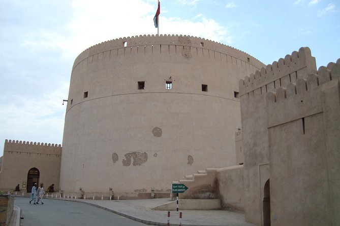 Full Day Nizwa Tour - Bahla Fort: Huge Clay Walls and an Older Feel