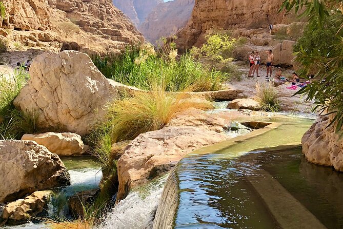 Full-Day Private Guided Wadi Shab and Bimmah Sink Hole Tour - What the $360 private price really buys