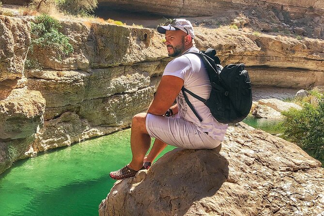 Full-Day Private Guided Wadi Shab and Bimmah Sink Hole Tour - Crossing into Wadi Shab