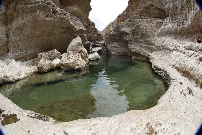 Full-day Private Guided Wadi Shab Tour in Oman - Lunch and the visit to Bimmah Sinkhole