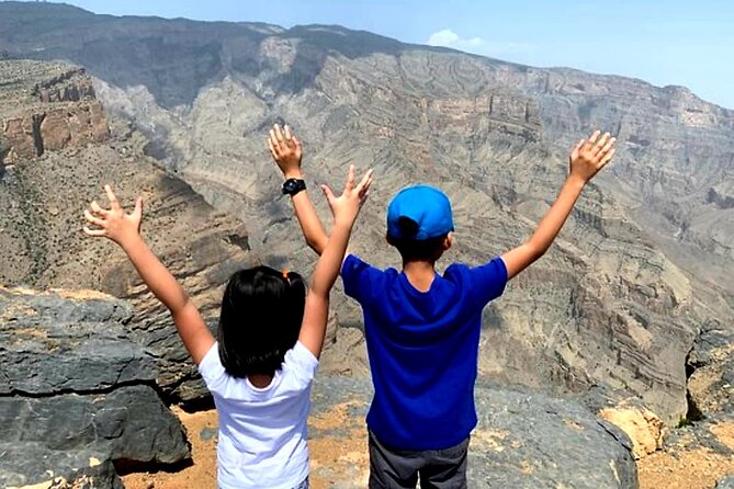 Full Day Private Tour to Nizwa and Jebel Shams from Muscat - The road from Muscat to Nizwa