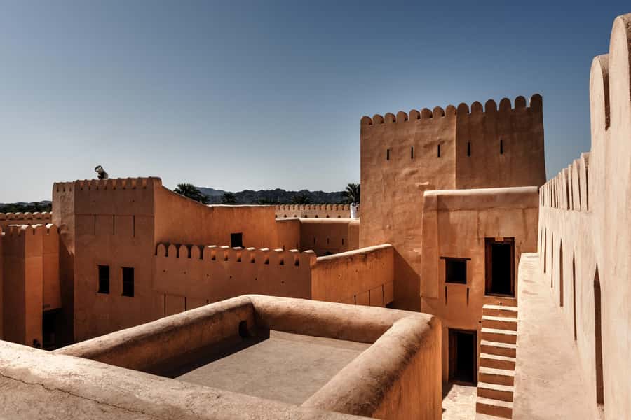 Full-Day Tour in Oman: Enchanting Forts of Nizwa and Jabreen - Who should book this Oman fort tour?