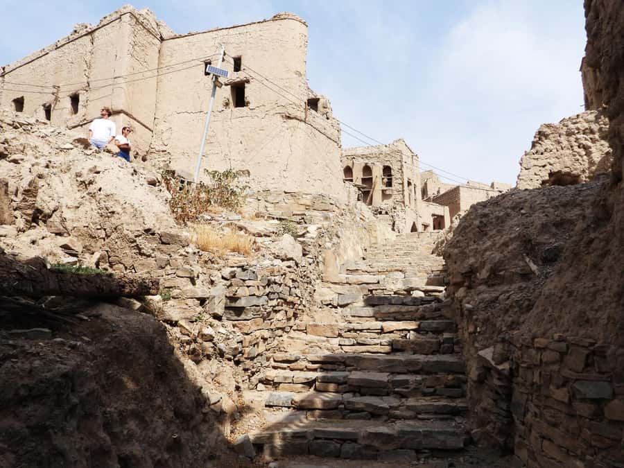 full day trip to Birkat Almouz&Nizwa souq&Fort&Falaj Daris. - Nizwa Souq: a market visit with room to look around