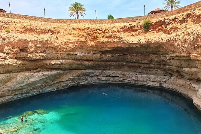 Full-Day Wadi Shab and Bimmah Sinkhole Tour - A guide can make the long day easier