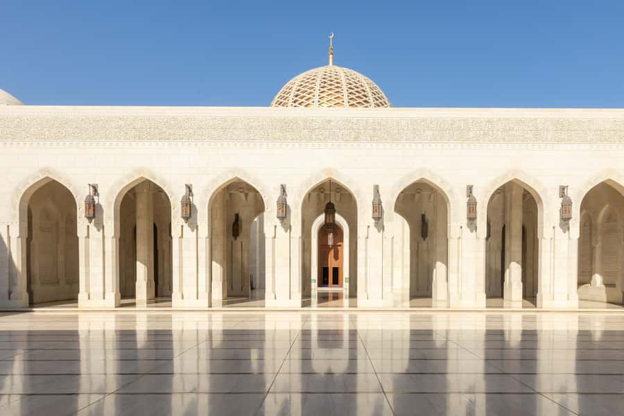 Guided Walking Tour of Sultan Qaboos Grand Mosque in Muscat - What the $10 price really gets you