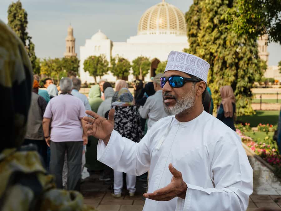 Guided Walking Tour of Sultan Qaboos Grand Mosque in Muscat - Meeting at the main entrance