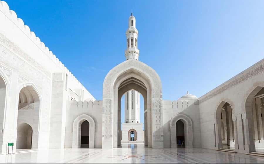 Half Day Muscat City Tour - Experienced Tour - The Sultan Qaboos Grand Mosque and its strict dress code