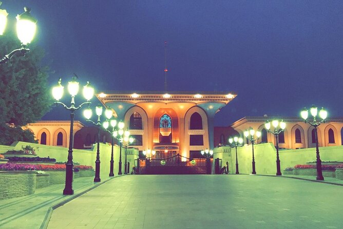 Half day Private Guided Tour in Muscat with Pickup - Starting at the Sultan Qaboos Grand Mosque