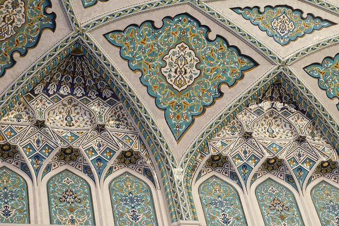 Half-Day Private Muscat City Tour 4 Hours - Getting oriented inside Mutrah Souq