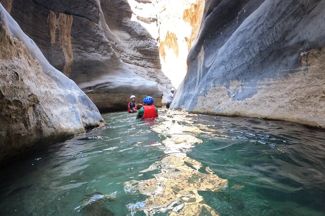 Half Day - Snake Canyon Adventure Tour in Jebel Shams - Snacks, water, and the local touch