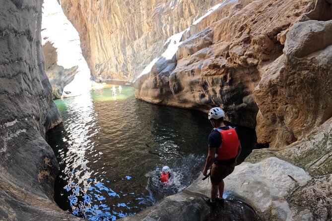 Half Day - Snake Canyon Adventure Tour in Jebel Shams - Who will enjoy this tour most?